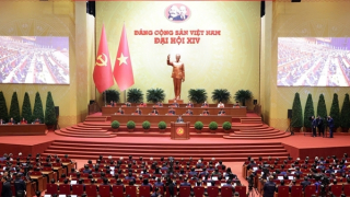 19 đồng chí được Ban Chấp hành Trung ương Đảng khoá XIV bầu vào Bộ Chính trị