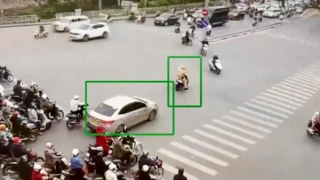 CSGT Hà Nội kịp thời hỗ trợ sản phụ đến bệnh viện an toàn