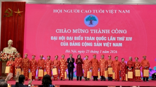 Người cao tuổi Việt Nam một lòng sắt son với Đảng