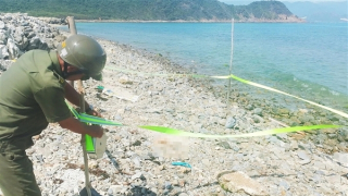 Phát hiện bàn chân người trên bãi biển ở Khánh Hòa