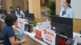 Người dân có thể nộp văn bản công chứng điện tử trong các giao dịch về đất đai
