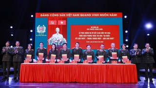 Cục Truyền thông CAND phát động và ký giao ước thực hiện Phong trào thi đua "Ba nhất"