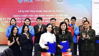 Cú hích cho bắn súng Công an nhân dân