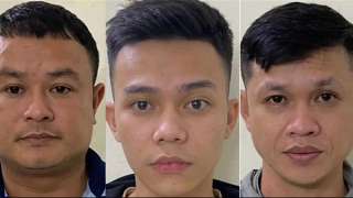 Làm rõ nhóm đối tượng cầm hung khí rượt đuổi 4 người khách nước ngoài