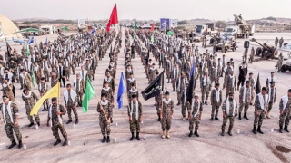 Iran tuyên bố tập trận, Mỹ ngay lập tức răn đe