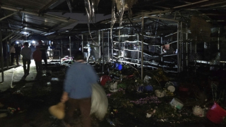 17 kiot tại chợ Dành ở Hưng Yên bị thiêu rụi