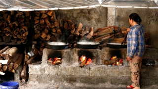 Làng nghề truyền thống ở Huế tất bật phục vụ thị trường Tết