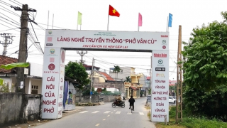 Một trăm năm, hai “làng phở”