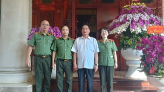 Thứ trưởng Đặng Hồng Đức thăm hỏi, tri ân gia đình các đồng chí nguyên lãnh đạo Bộ Công an