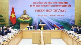 PM urges flexible investment models for North–South high-speed railway