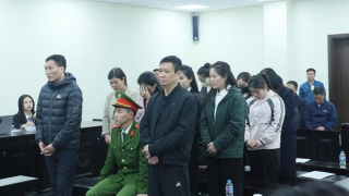 Xét xử cựu Chủ tịch Công ty Vàng Việt Nam cùng 10 bị cáo trong đường dây buôn lậu 546kg vàng