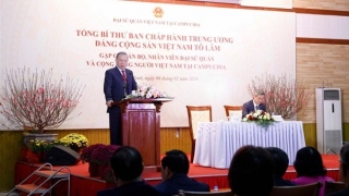 Tổng Bí thư Tô Lâm gặp cán bộ Đại sứ quán và cộng đồng người Việt ở Campuchia