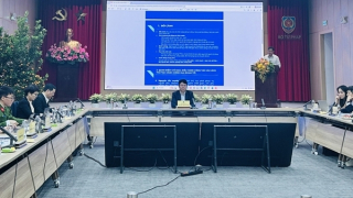 Lấy người dân và doanh nghiệp làm trung tâm trong quản lý thủ tục hành chính