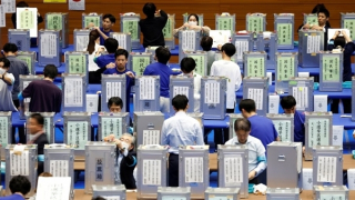 Nhật Bản tổ chức tổng tuyển cử