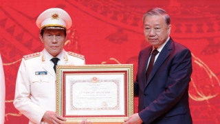 Tổng Bí thư Tô Lâm trao Huân chương Hồ Chí Minh tặng lực lượng Tình báo CAND