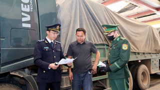 Siết chặt kiểm soát buôn lậu qua Cửa khẩu quốc tế Cha Lo