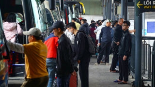 Hà Nội chống ùn tắc quanh các bến xe