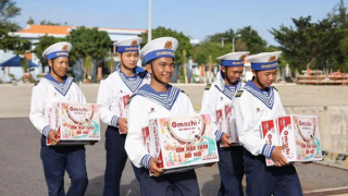 Omachi mang tinh thần đổi mới tới chiến sĩ đảo xa