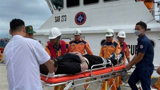 Xuyên đêm cứu thủy thủ lâm bệnh trên tàu vận tải biển quốc tịch Marshall Islands