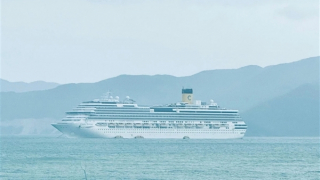 Đón chuyến tàu biển quốc tế đầu tiên xông đất Khánh Hòa đầu năm Bính Ngọ