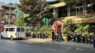 Người đàn ông tử vong trong khuôn viên quán cà phê với tư thế treo cổ