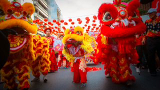 Cảnh sát múa lân