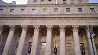 Ranh giới đỏ trong kỷ nguyên số: diễn giải pháp lý của trí tuệ nhân tạo