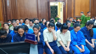 Phó giám đốc tài chính Công ty TVX Group và 30 “nhân viên ngân hàng” lãnh án