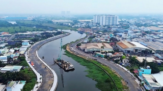 Chỉnh trang nhà ven kênh, rạch: Bài toán lớn về an sinh và phát triển bền vững