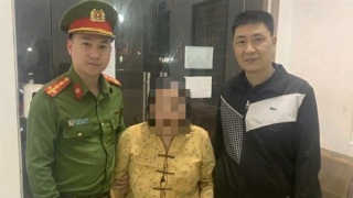 Công an phường Hoàng Mai tận tình giúp cụ bà đi lạc trở về gia đình an toàn