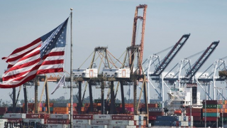 Mỹ áp thuế bổ sung 10%, nhiều nước hưởng lợi