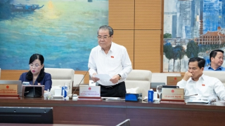 Cử tri lo lắng về tăng giá điện, giá nước, chi phí học thêm