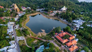 Đỉnh thiêng Núi Cấm thắp sáng ước nguyện