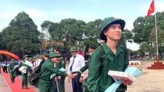 Đắk Lắk gần 5.500 thanh niên ưu tú hăng hái lên đường nhập ngũ