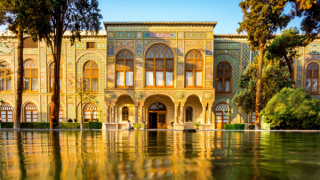 Khi “trái tim di sản” Iran rung chuyển giữa khói lửa xung đột