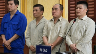 Xét xử các đối tượng chĩa súng ép giám đốc chi nhánh ngân hàng ký giấy nợ