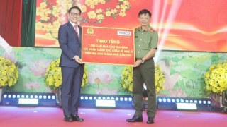 Công an TP Cần Thơ khẩn trương xây dựng 1.000 căn tặng gia đình khó khăn