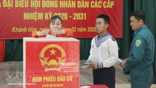 Truong Sa voters cast early ballots for NA, local council elections
