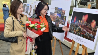 Gần 4000 tác phẩm tham dự cuộc thi “Việt Nam trên hành trình đổi mới”