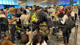 Ngày 9/3, nhiều hãng bay hoạt động trở lại sau xung đột chiến sự tại khu vực Trung Đông