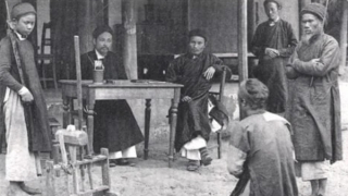 Tuyển bổ quan lại thực thi pháp luật thời xưa