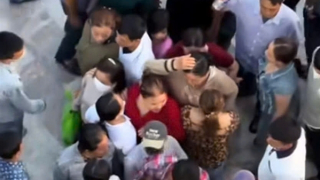 Bắt đối tượng trong nhóm dàn cảnh giật dây chuyền ở Liên hoa Bảo Tháp