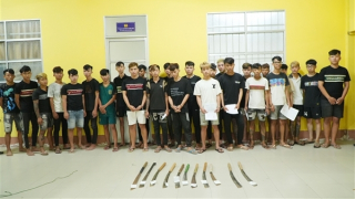 Triệt phá băng nhóm dùng hung khí giải quyết mâu thuẫn trong đêm