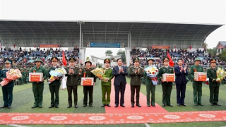 Deputy Minister Le Van Tuyen attends military enlistment ceremony in Phu Tho province