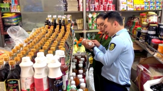 Trộn ruốc bông thịt gà vào ruốc bông thịt lợn để tăng lợi nhuận