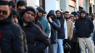 Từ khủng hoảng nhân đạo tới thách thức an ninh quốc gia