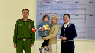 Công an xã kịp thời hỗ trợ bé gái 4 tuổi đi lạc tìm lại gia đình