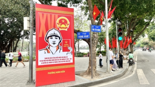 Hà Nội rộn ràng cờ hoa trước ngày bầu cử, chờ đón hơn 6 triệu cử tri