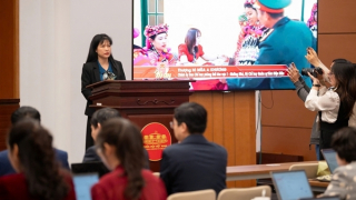 9h ngày 15/3, một số khu vực 100% cử tri đã bỏ phiếu, ghi nhận cử tri hơn 100 tuổi