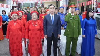 Cử tri cả nước phấn khởi thực hiện quyền làm chủ trong kỳ bầu cử 2026